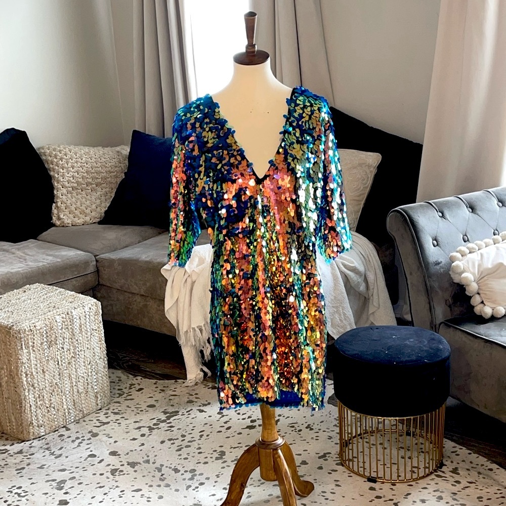 Chameleon party dress with plunging neckline